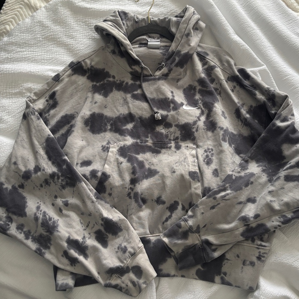 Nike Womens Tie-Dye Cropped Hoodie